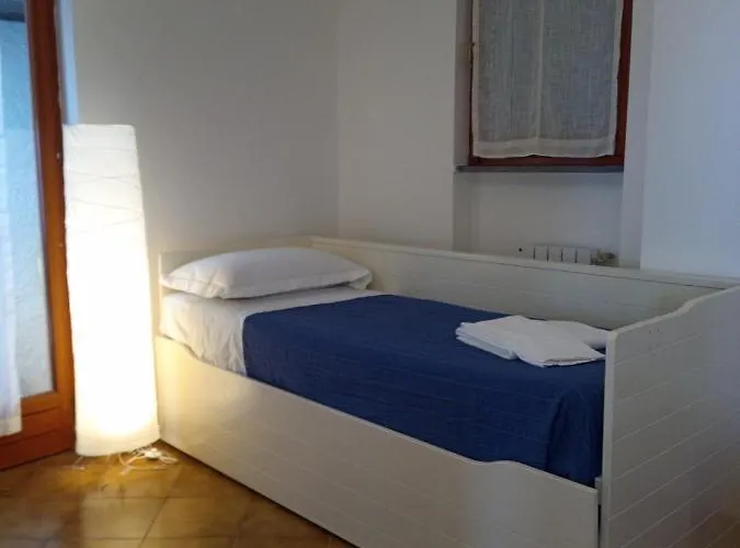 Rosa Con Splendida Vista Mare 公寓 *