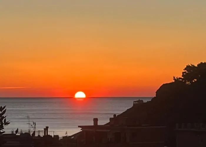 Rosa Con Splendida Vista Mare 博纳索拉